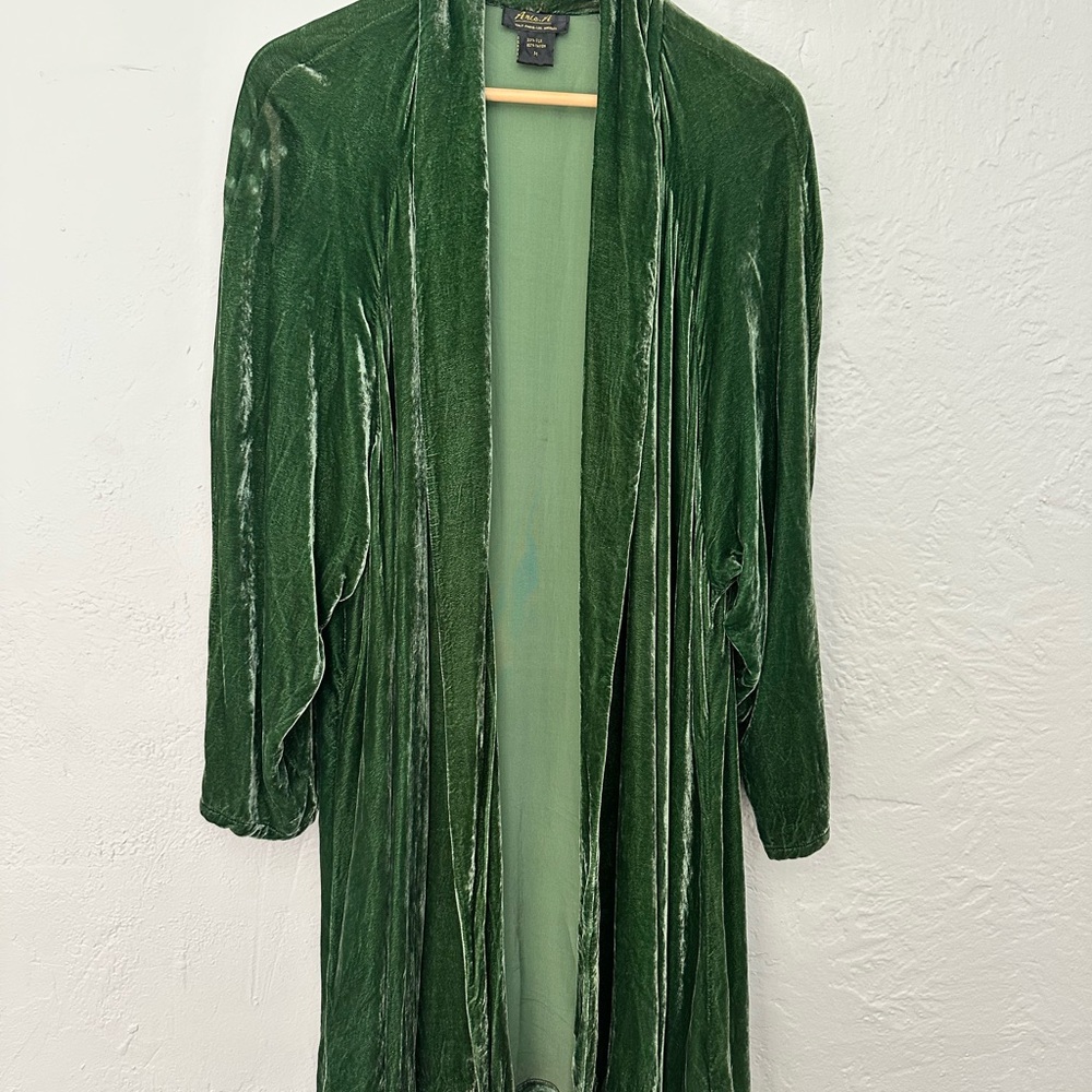 Aria Green Velvet Cape with Open Front Design